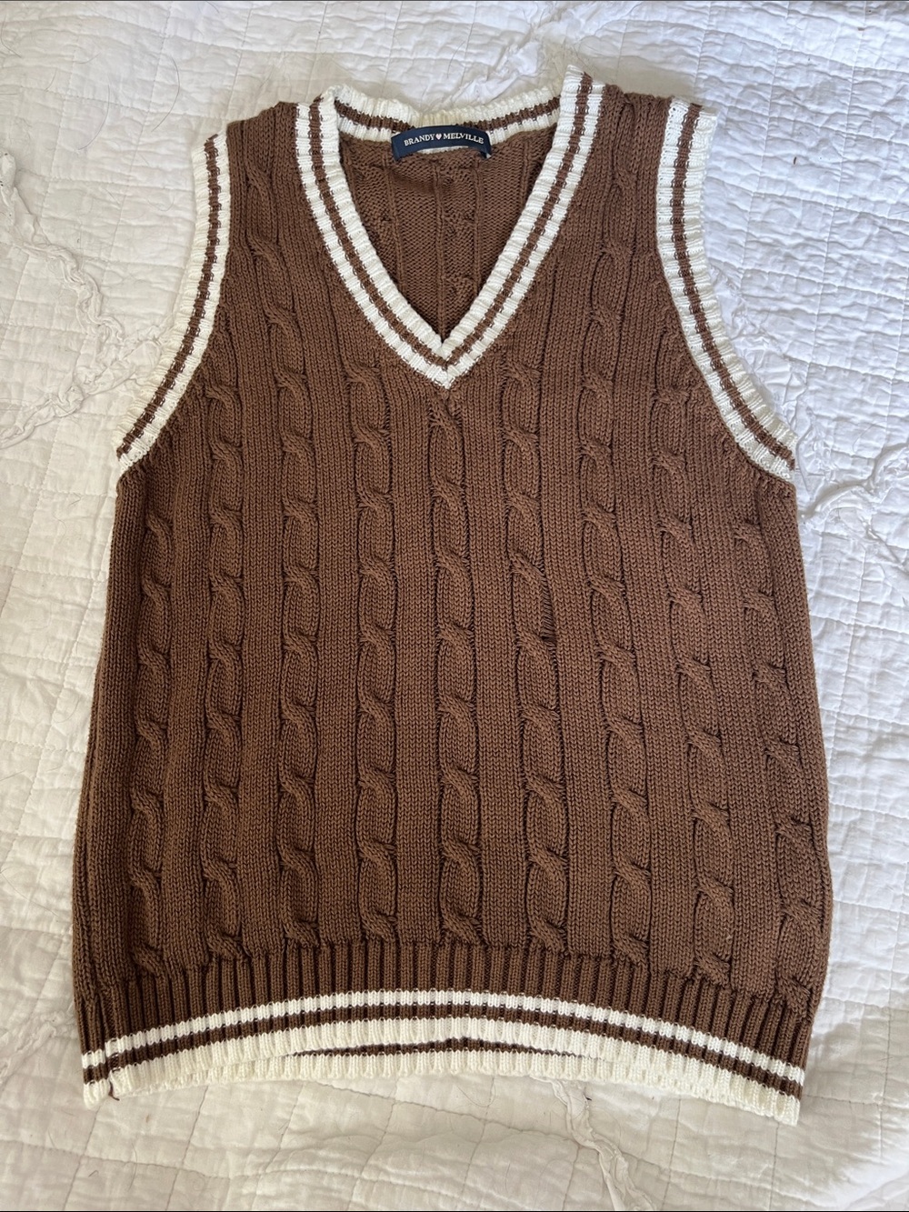 Brandy Melville Cable Knit Sweater Vest Brown/white Made in Italy.